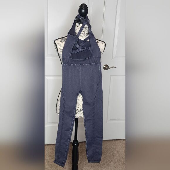 NWOT Free People Movement Good Karma Onesie Navy M/L - Picture 3 of 4